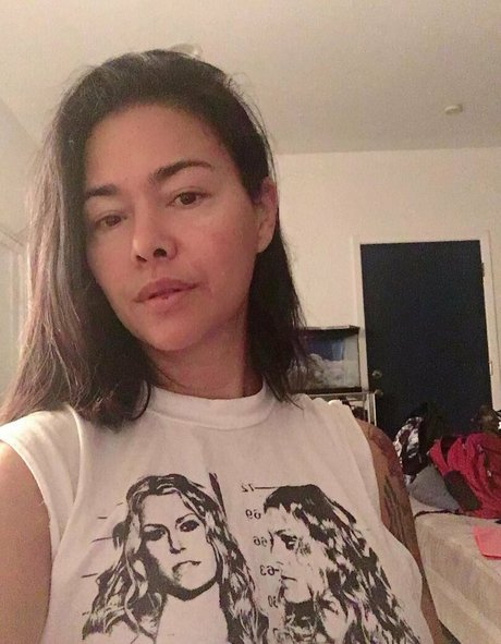 heiße blonde onlyfans kostenlose kunst foto