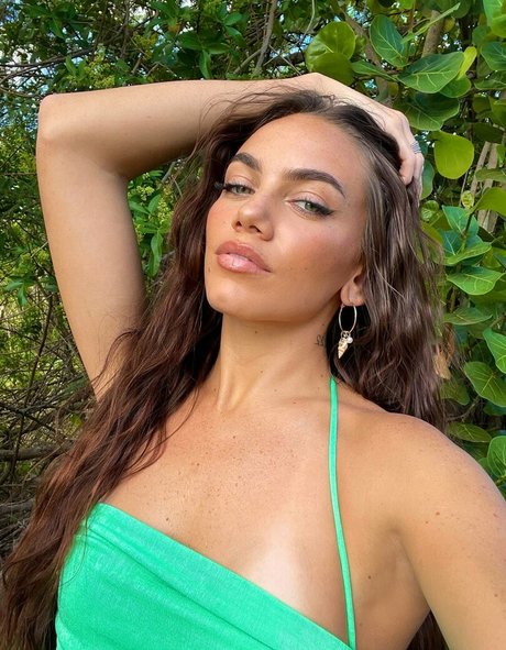 dünne schwarze teenager-onlyfans hd heiße foto