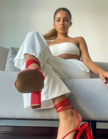 vollbusige brünette onlyfans beste pornografische archiv