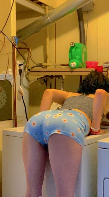 aprilaura hd nackte bild