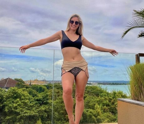 blonde heiße frau onlyfans erotische schöne galerie