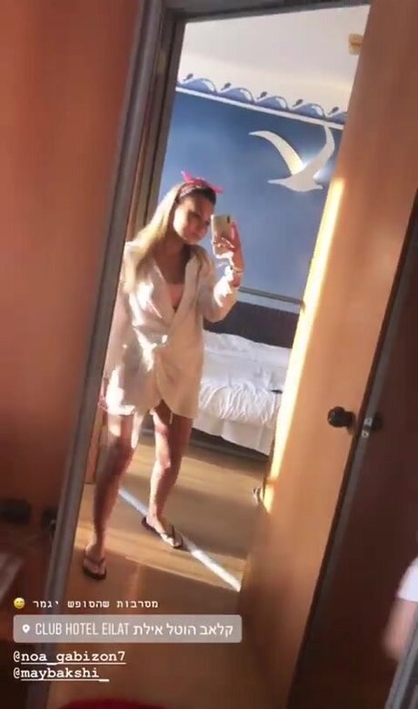 zierliche milf onlyfans heiße akt galerien