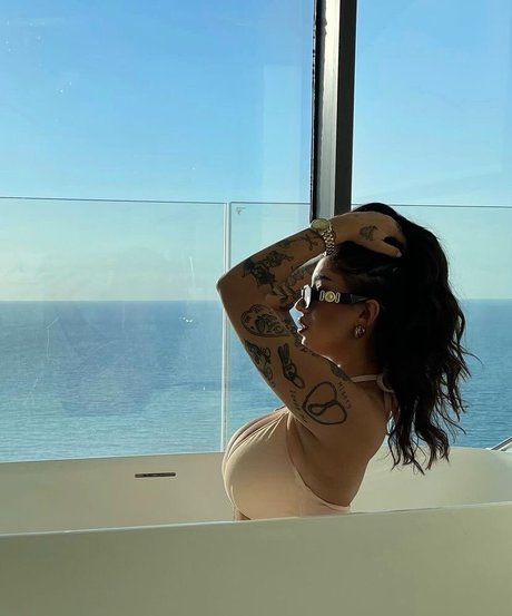 dünnes model onlyfans top archiv