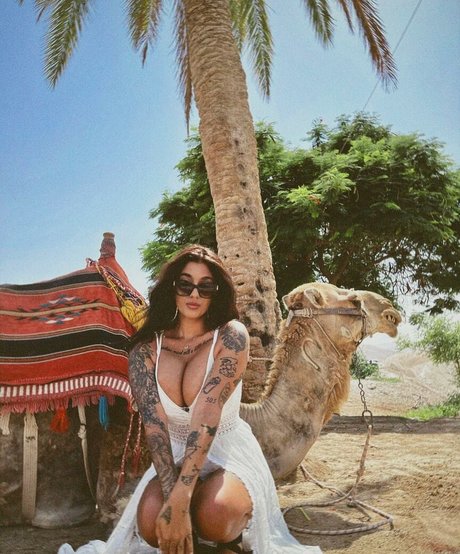 May Bakshi kunst nette fotos