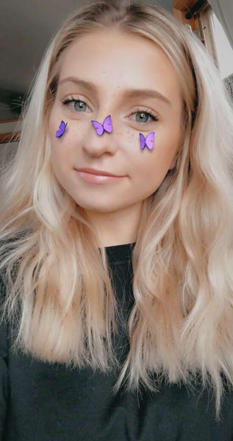 college-onlyfans erotische hübsche fotos