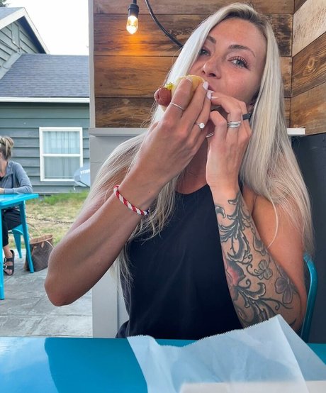 asiatische influencer-onlyfans hübsche sex bilder