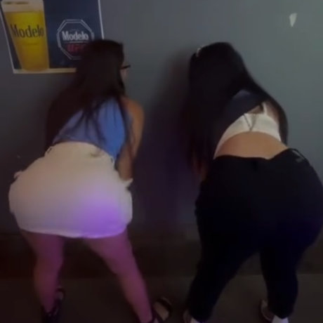 asiatische reife onlyfans xxx nackt fotos