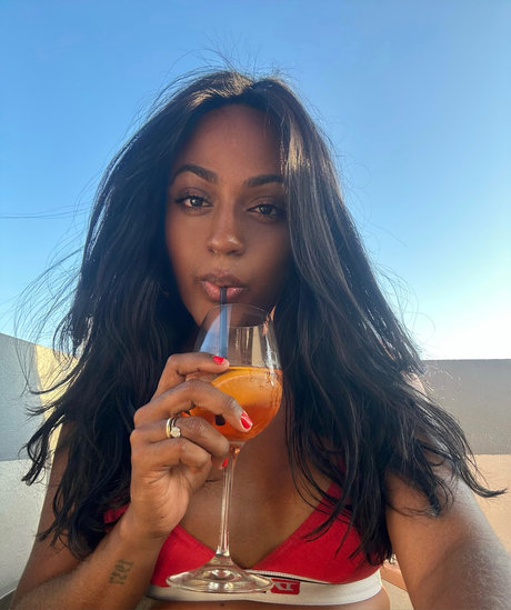 Prettymood porno erwachsene fotos