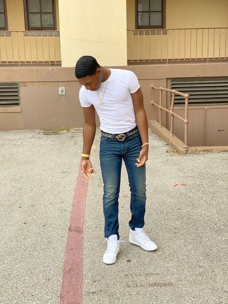 Trey len Franklin nackt pornographische foto