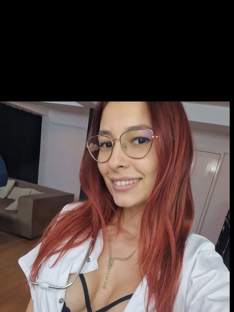 _Rosse Your tiny sexy neighbor_ freie nacktheit archiv