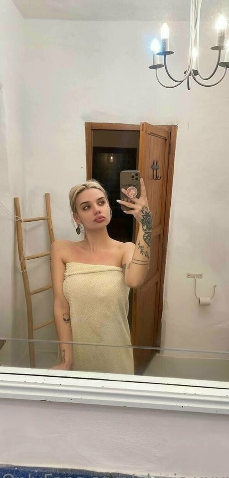 alexis xxxx xxx porno bild