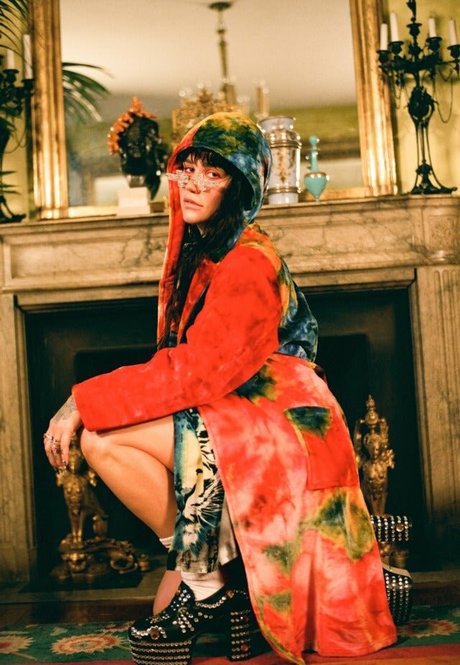 flachbrüstige onlyfans nackt sexy galerie