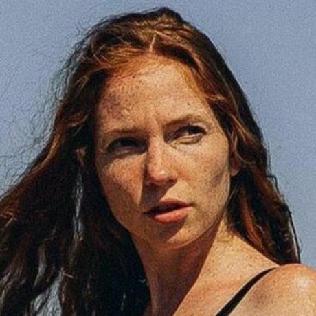 Oksana Butovskaya pornostar perfekte foto