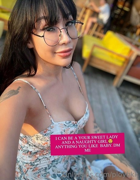 zierliche milf onlyfans exklusive schöne bilder