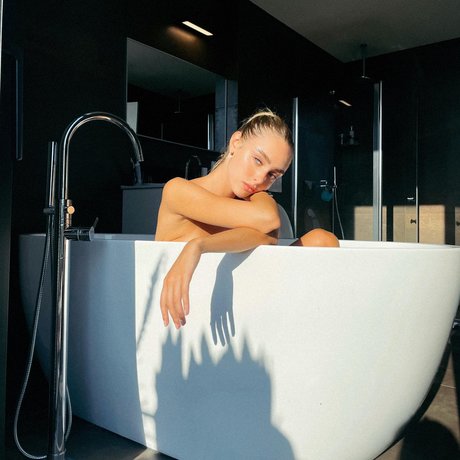 yogalehrerin onlyfans hd sex archiv