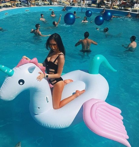 ebenholzlehrerin onlyfans schöne nette fotos