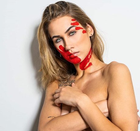 Emma Goldberg model hübsche bilder