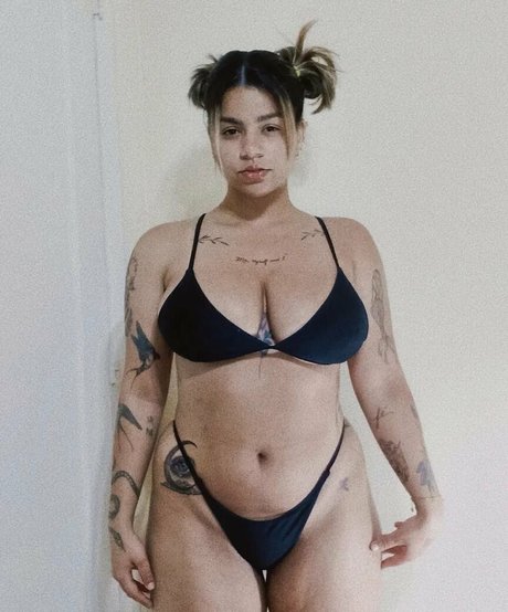 Kennya Raposo xxx erotische fotos