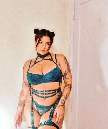 Kennya Raposo hd pornografische archiv