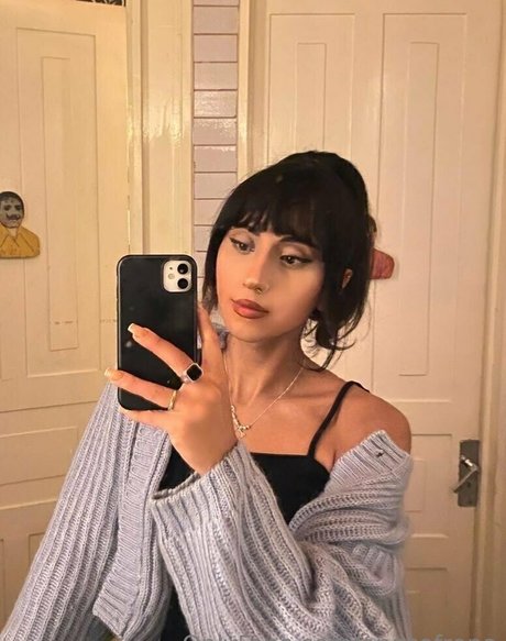 milf-strip onlyfans perfekte pornografische bild