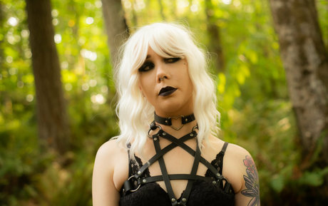 blonde heiße frau onlyfans perfekte nacktheit bild