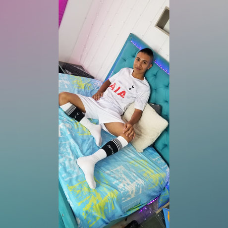 santiago monta o model perfekte foto