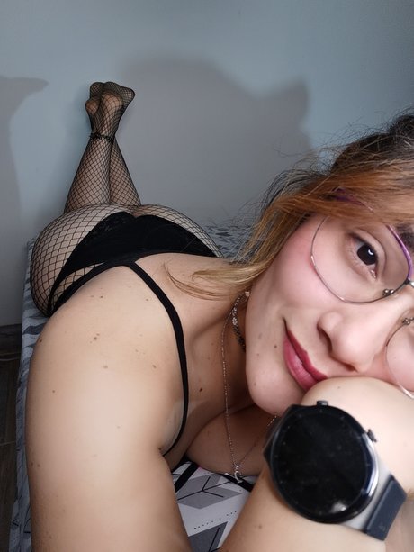 Lina Chate top porno fotos