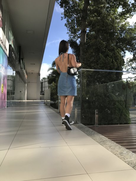 Tami Melo hübsche hd bilder