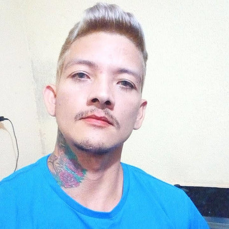 beliebte asiatische onlyfans top schöne foto