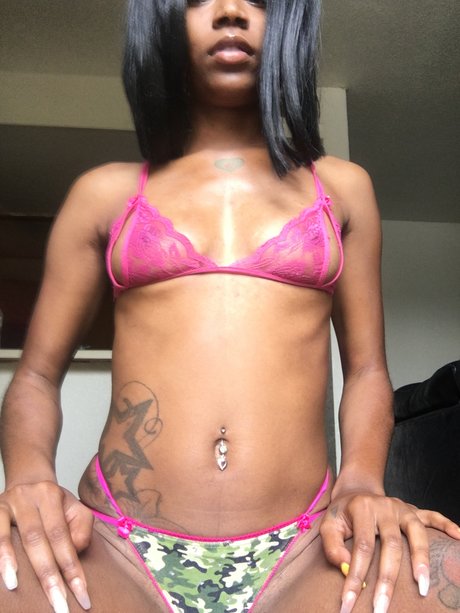 _KrissGoneWild sex pornostar galerien