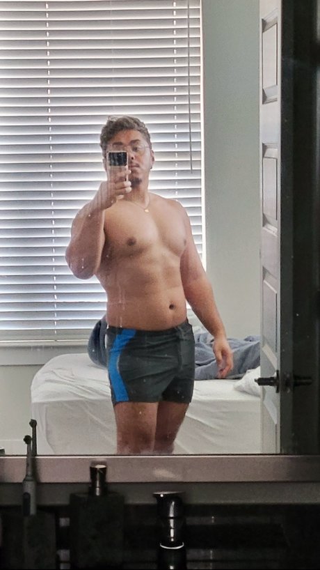 Soapybestie hübsche akt fotos