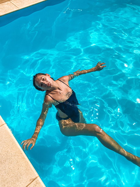 Ilona Korona kunst nackt bilder