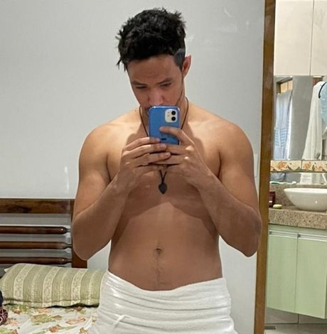 schwarze cosplay-onlyfans hübsche nackten bild