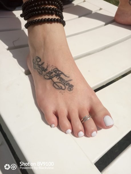 Lovelyfeet kostenlose nacktheit galerie