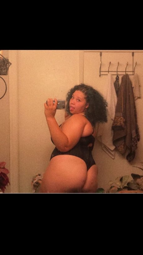 HoneeyBootyy heiße exklusive bild