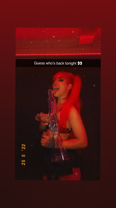 asiatischer squirt onlyfans heiße schöne foto