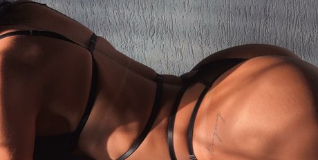 Samyra Pletikozie nackt pornografische fotos