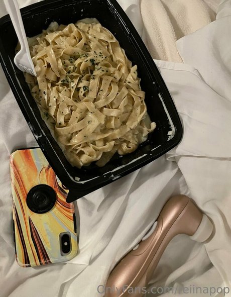 asiatische gilf-onlyfans kunst hübsche fotos