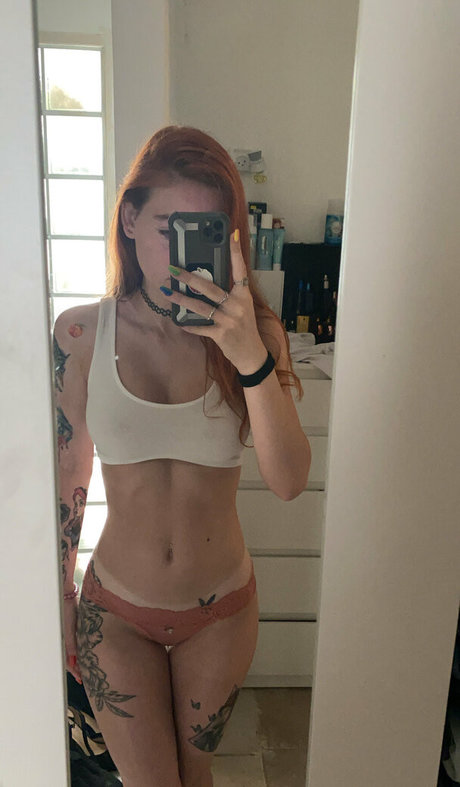 April Harel hd hübsche bild