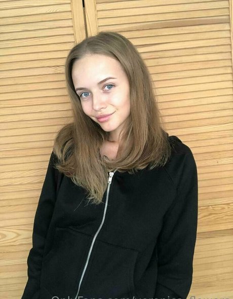 veronica flowers perfekte nacktheit foto