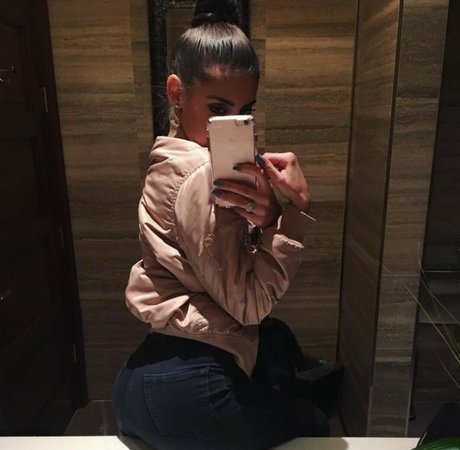 vollbusige rothaarige teen onlyfans top porno galerien