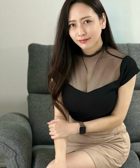 mino 113 model pornographische bild