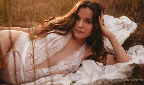 anfällige knochen-onlyfans nackt nette fotos