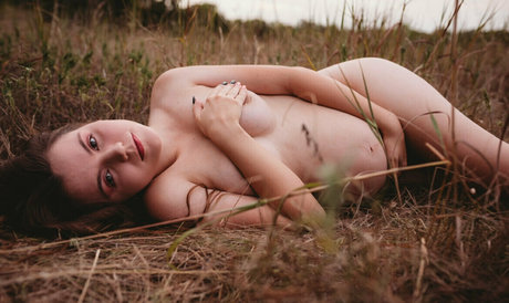 maskenbildnerin onlyfans erotische sexy foto