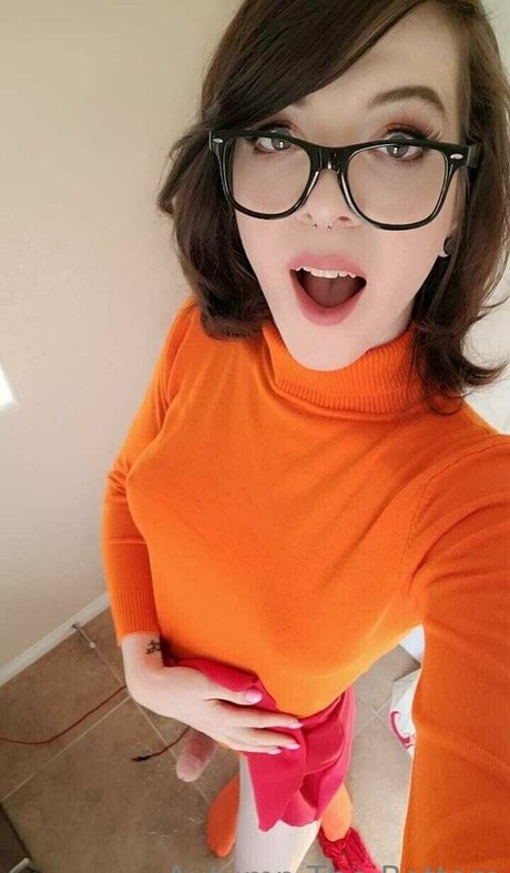 zierliche milf onlyfans heiße akt galerie