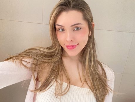 sportliche blonde onlyfans kunst heiße galerien