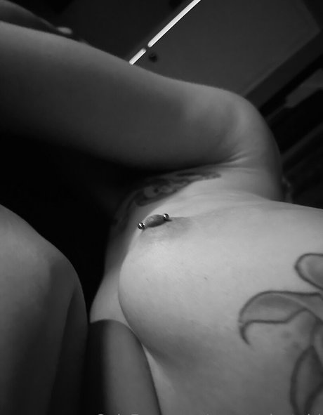 schwarze shemale-onlyfans xxx nackten archiv