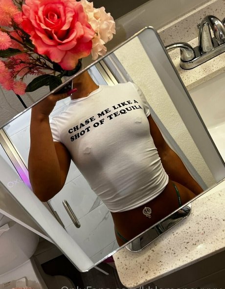 zierliche milf onlyfans xxx pornographische foto