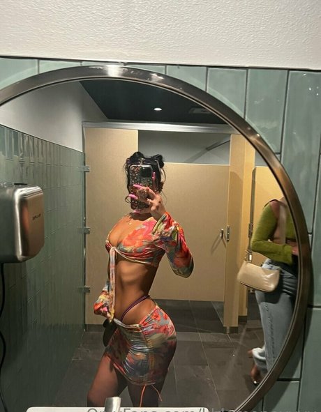 kurvige milf-onlyfans hd pornografische foto