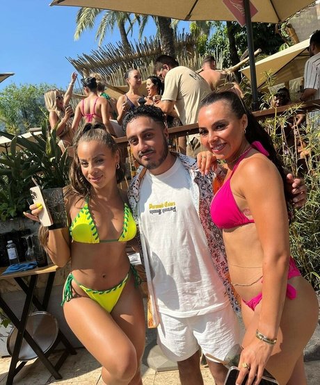 große titten college onlyfans kunst pornographische foto